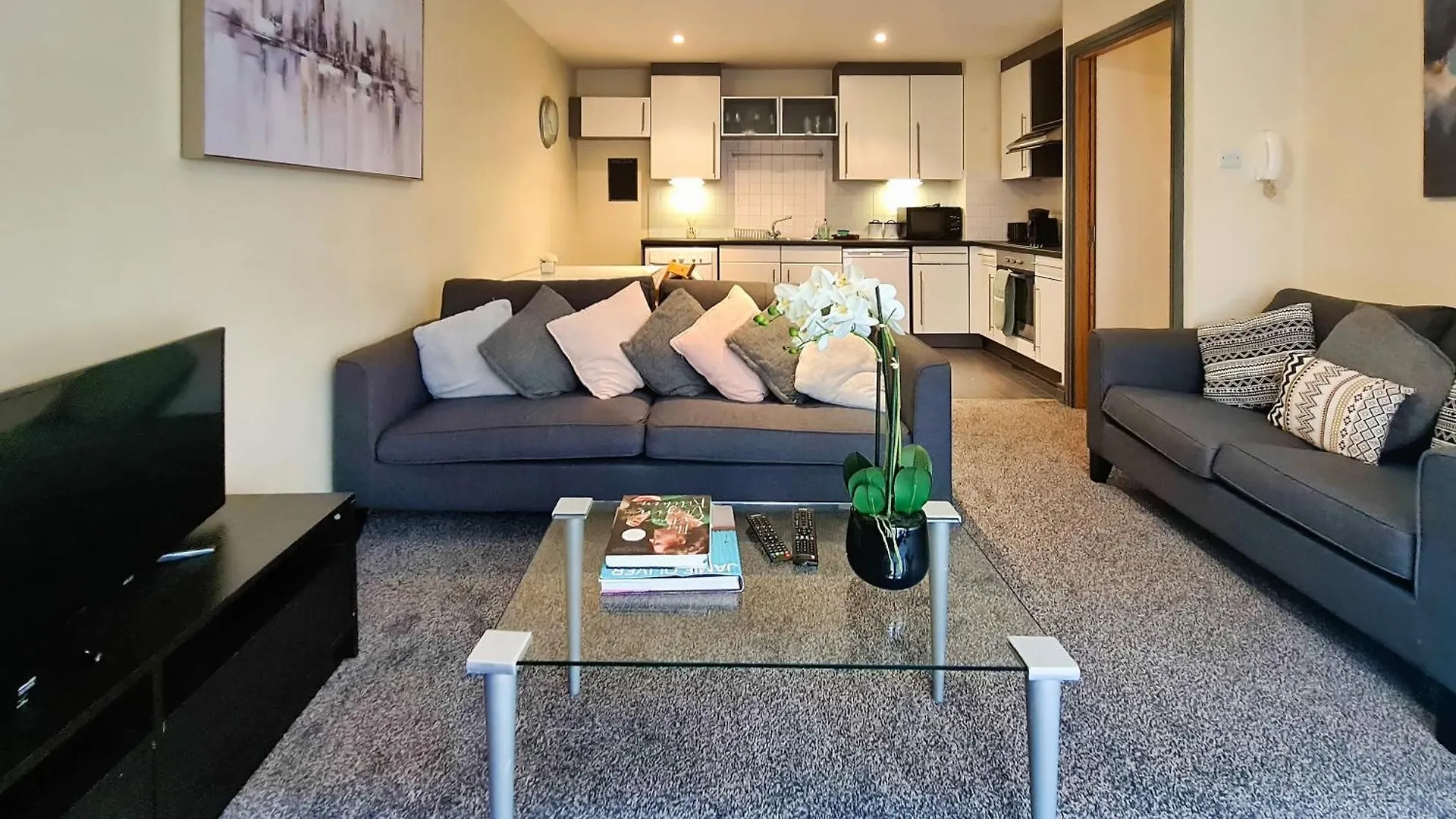 Lovely One Bed Apartment In Hip End Of Temple Bar Dublin Holiday home